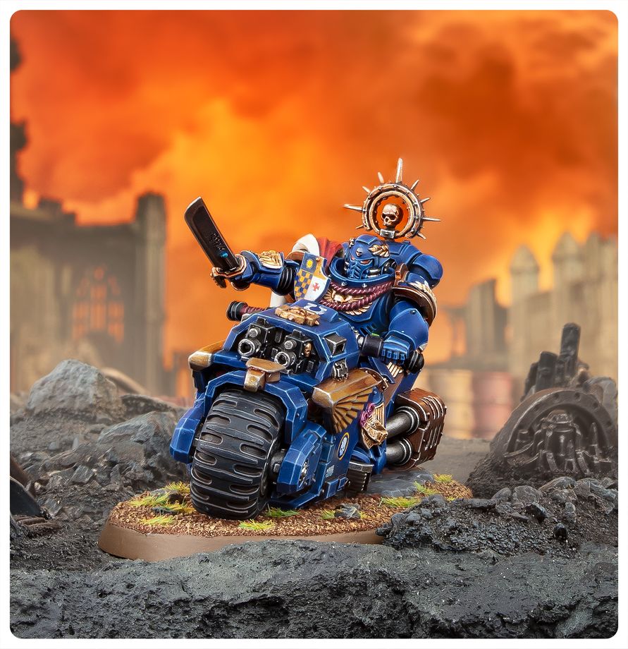 Space Marines: Captain on Bike (48-113) | Warhammer 40,000